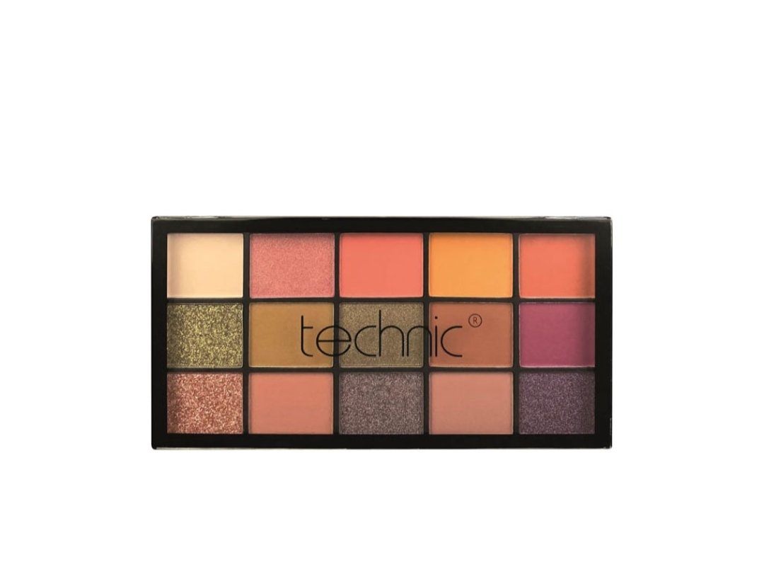 Technic 15 Shade Eyeshadow Palette - Image 3